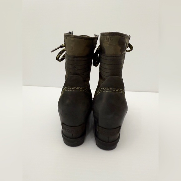 Sorel Lexie Green Camo Lace-Up Wedge Boots - 5.5 - Picture 12 of 14